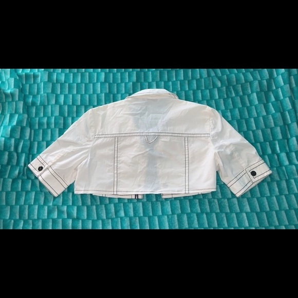 White cropped jacket - Picture 2 of 5